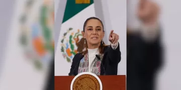 Sheinbaum cuestiona que personajes como Cabeza de Vaca eludan la justicia a través del fuero