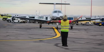 Sheinbaum pide evitar especulaciones sobre cierre del aeropuerto de El Paso, Texas