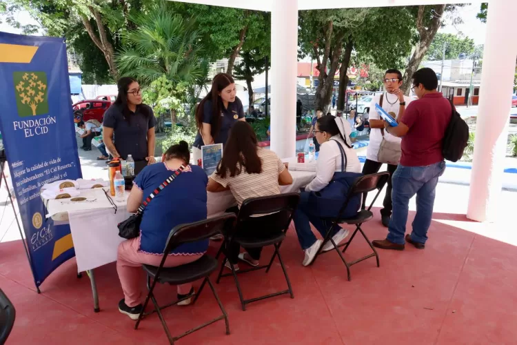 Fortalece Blanca Merari vínculos laborales a través de “Contrata-te” en Puerto Morelos