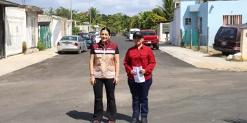 Estefanía Mercado pavimenta 8000 metros cuadrados de vialidad en Villamar 2