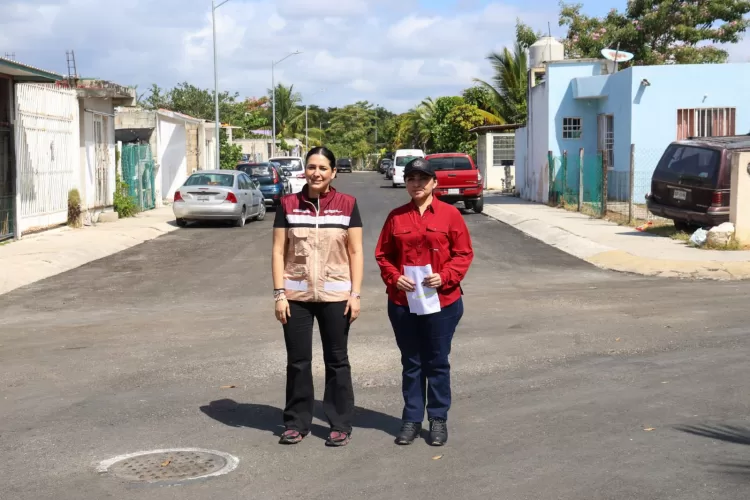 Estefanía Mercado pavimenta 8000 metros cuadrados de vialidad en Villamar 2