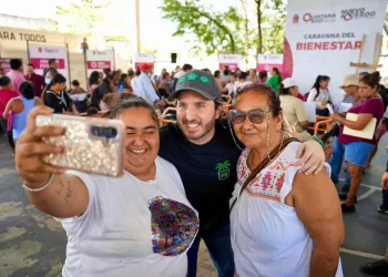 Destaca Fernando Muñoz beneficios de la Caravana del Bienestar para familias de Playa del Carmen