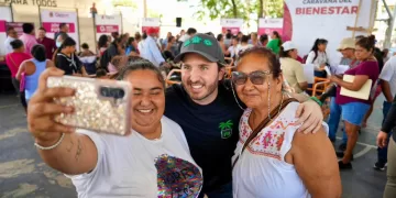 Destaca Fernando Muñoz beneficios de la Caravana del Bienestar para familias de Playa del Carmen