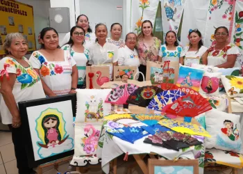 Atenea impulsa el empoderamiento de las mujeres a través de la capacitación y el emprendimiento