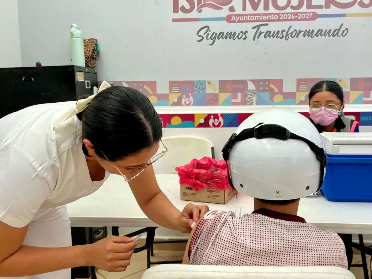 Refuerzan campaña de vacunación contra el sarampión en Isla Mujeres