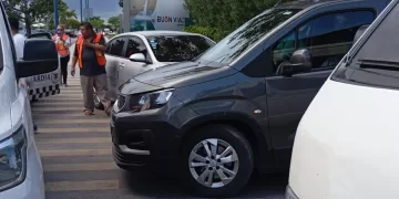 Afirma Uber contar con nuevo fallo judicial para operar en aeropuertos