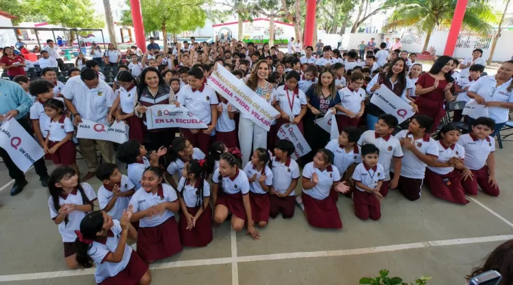 Después de 39 años, estudiantes de la primaria “Fidel Velázquez” de Chetumal cuentan con nuevo domo