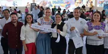 Gobierno de Estefanía Mercado impulsa el empleo femenino con más de mil 400 vacantes en feria “Empléate Mujer”