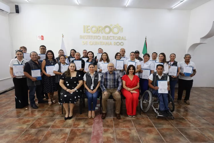 Fortalece IEQROO estructura institucional con entrega de nombramientos a servidores electorales