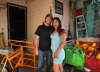 Fernando Muñoz reconoce y respalda a las familias de Playa del Carmen