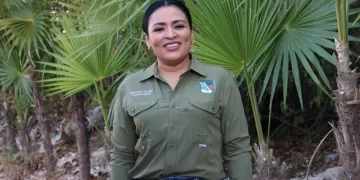 Intensificamos labores de limpieza y mantenimiento de pozos pluviales en Puerto Morelos: Blanca Merari