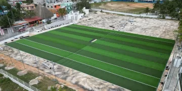 Continúan los avances en la cancha de fútbol soccer de Isla Mujeres