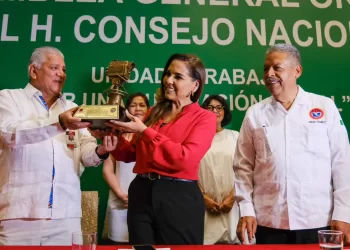 Mara Lezama destaca la radio y televisión como herramientas para fortalecer el tejido social 