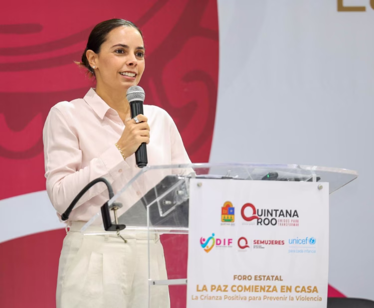 Ana Paty Peralta respalda crianza positiva para construir la paz