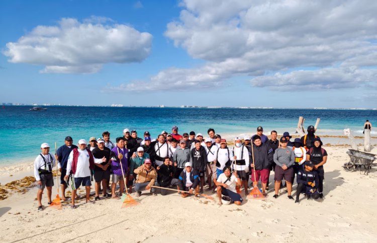 Atenea responde con inmediatez ante recale atípico de sargazo en Playa Norte