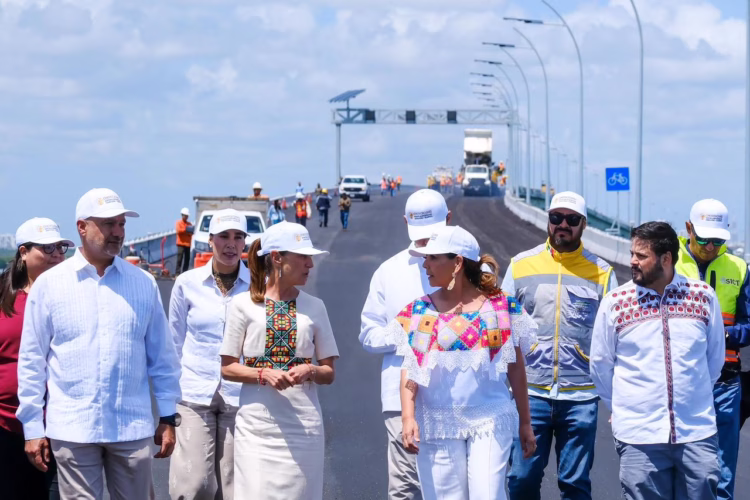 Supervisan Claudia Sheinbaum y Mara Lezama avances finales del puente Nichupté en Cancún