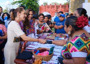 Se firma en Tihosuco histórica Declaratoria de Interés Público del Turismo Comunitario, con Claudia Sheinbaum y Mara Lezama