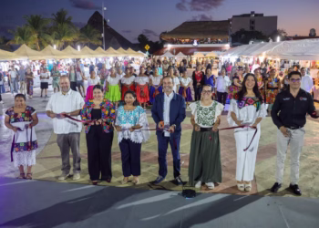 Invita Blanca Merari a disfrutar la Expo Faro Artesanal en Puerto Morelos