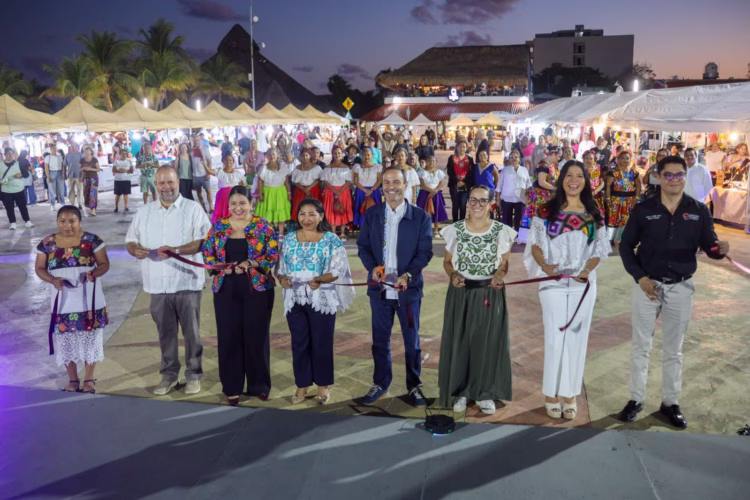 Invita Blanca Merari a disfrutar la Expo Faro Artesanal en Puerto Morelos