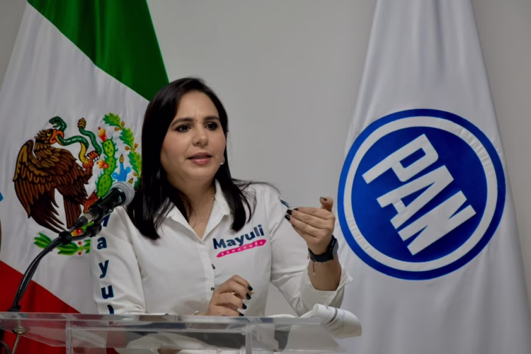 Plan B de Claudia Sheinbaum busca meter a la presidenta en campaña rumbo a 2027: Mayuli Martínez 