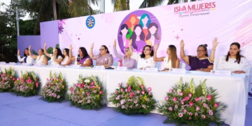 Atenea promueve espacios de decisión y participación con el Cuarto Cabildo de Mujeres en Isla Mujeres