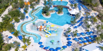 Kuzá Beach & Adventure Park revoluciona la experiencia en el Caribe Mexicano con parque acuático y circuito de tirolesas