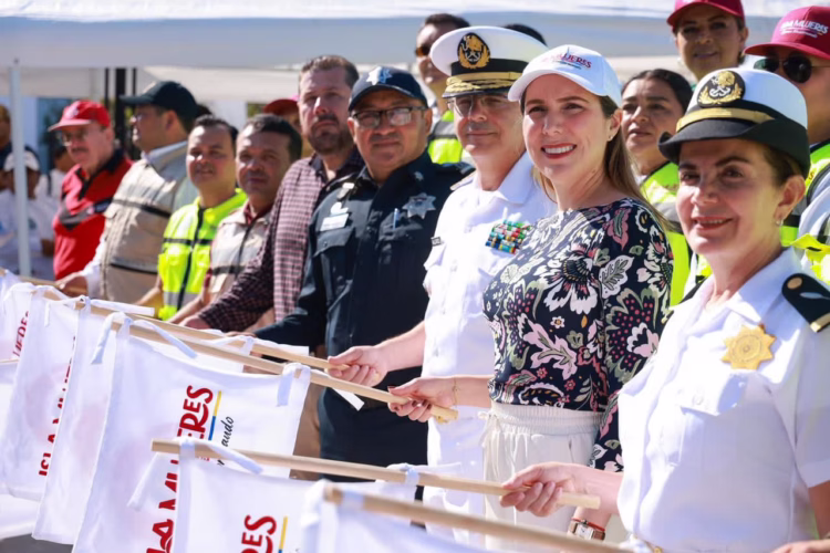 Atenea da banderazo de inicio al Operativo Vacacional de Semana Santa en Isla Mujeres