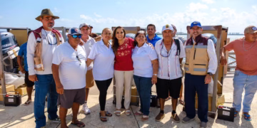 Mara Lezama entrega equipo pesquero por más de 8 mdp y anuncia reapertura de ventanilla de apoyos en SEDARPE