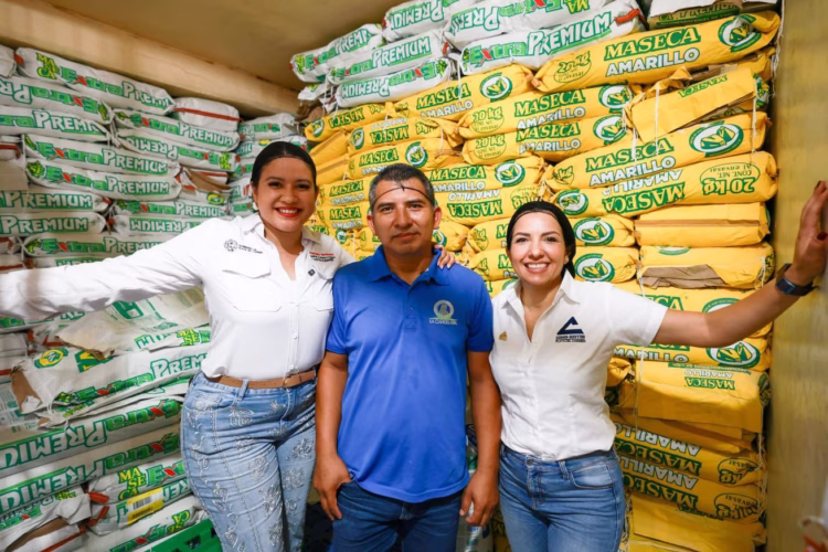 Gobierno de Estefanía Mercado y CANACO lanzan brigadas para fortalecer comercios locales