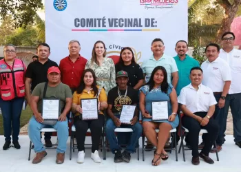 Atenea Gómez Ricalde toma protesta a nuevos Comités de Paz y Justicia en la Zona Continental