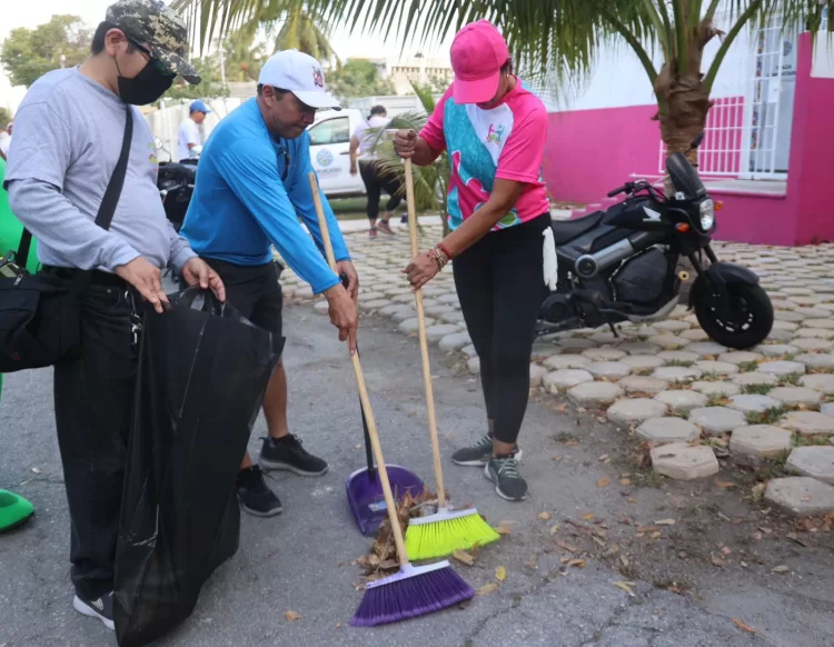 Atenea Gómez Ricalde encabeza nueva jornada del Limpiatón en Isla Mujeres