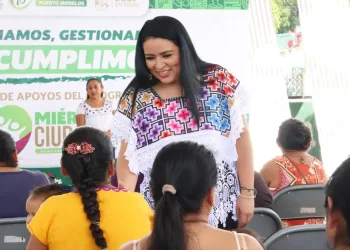 Cumple Blanca Merari con la ciudadanía, entrega apoyos a más de 50 familias de Leona Vicario