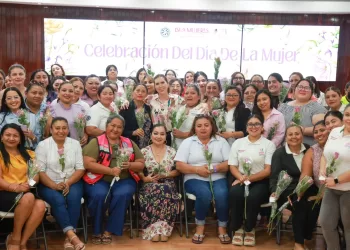 Atenea reconoce a colaboradoras del Ayuntamiento en el Día de la Mujer