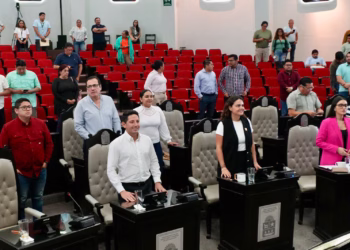 Renán Sánchez resalta aprobación de iniciativa sobre adopción responsable y regular venta de animales