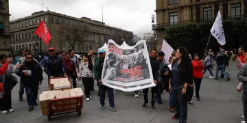 CNTE anuncia paro nacional de 72 horas y convoca a marcha al Zócalo