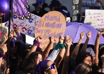 Derechos de las mujeres, más en la ley que en la práctica