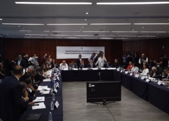 Sin el PT inicia reunión de Comisiones en el Senado para dictaminar reforma electoral