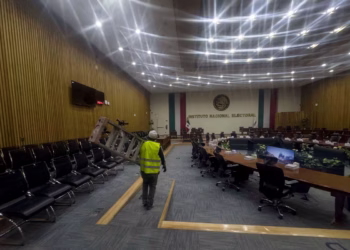 INE analiza lineamientos para procesos internos de partidos rumbo a 2027