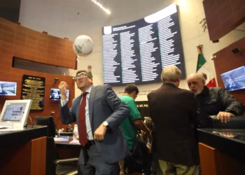 ‘Plan B’ electoral, al pleno del Senado el miércoles: Morena