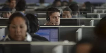 Va Morena por prohibir llamadas publicitarias de bancos a clientes