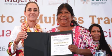Sheinbaum destaca a mujeres indígenas desde el Istmo: “son protagonistas de la historia”