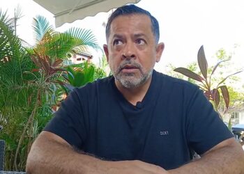 Fuera de la ley cobro por permiso de polarizado, señala abogado