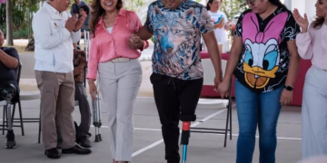 Mara Lezama transforma la vida de 22 personas al entregarles las prótesis