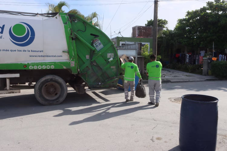 Se mantiene recolección de basura en Puerto Morelos durante Semana Santa