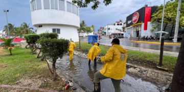 Protección Civil refuerza acciones preventivas y de atención por lluvias en Isla Mujeres