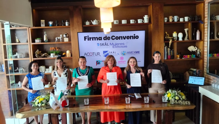Mujeres líderes del turismo en Quintana Roo firman convenio de colaboración