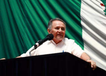 Presenta José Luis Pech iniciativa para garantizar mayores ingresos para la UQROO