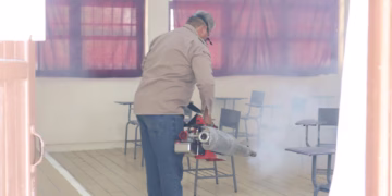 Gobierno Municipal refuerza acciones de prevención contra el dengue en las escuelas de Isla Mujeres 