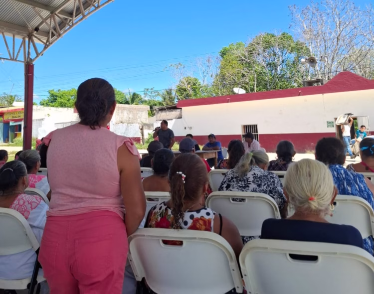 Denuncian en asamblea malos tratos del sector salud en El Cedral
