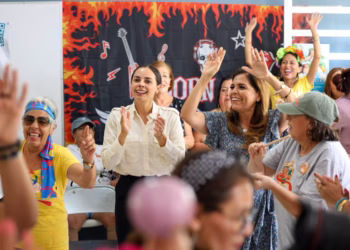 Reinauguran Ana Paty Peralta y Vero Lezama Cobus 510 con “Abus Viernestar” para adultos mayores